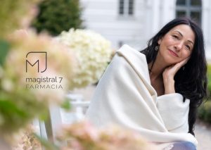 La importancia del autocuidado de la mujer en la menopausia: bienestar, salud y acompañamiento desde Farmacia Magistral 7